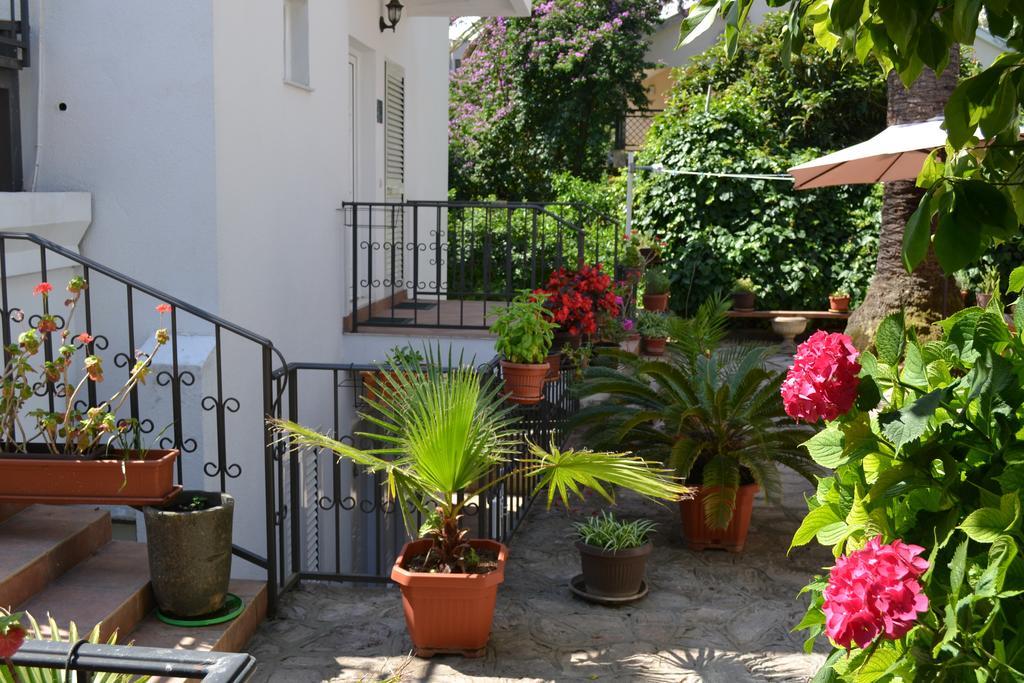 Apartments Luka Budva Luaran gambar