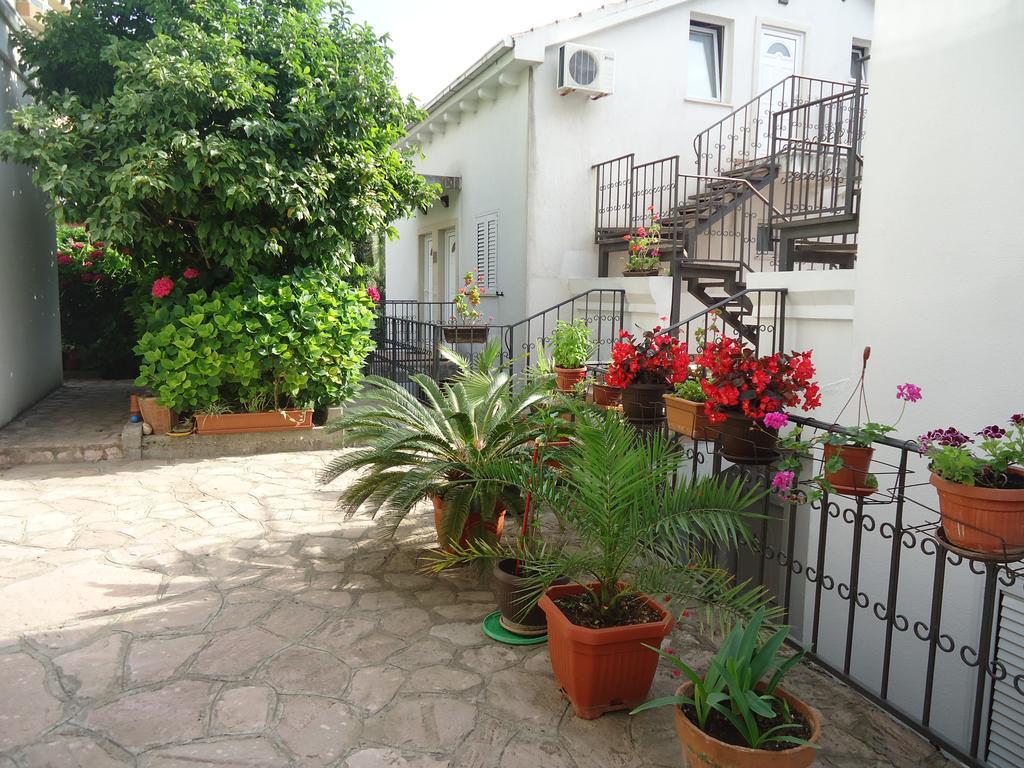 Apartments Luka Budva Luaran gambar