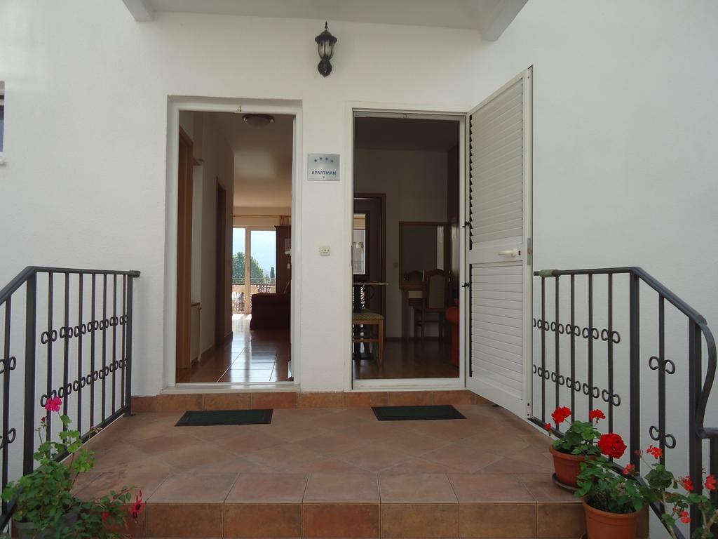 Apartments Luka Budva Luaran gambar