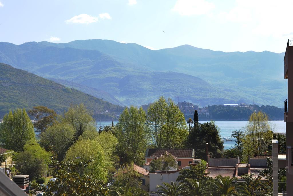 Apartments Luka Budva Bilik gambar