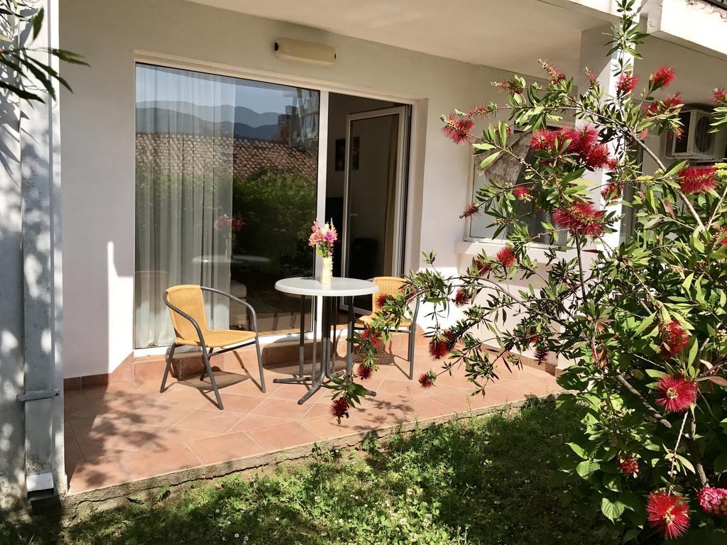Apartments Luka Budva Luaran gambar