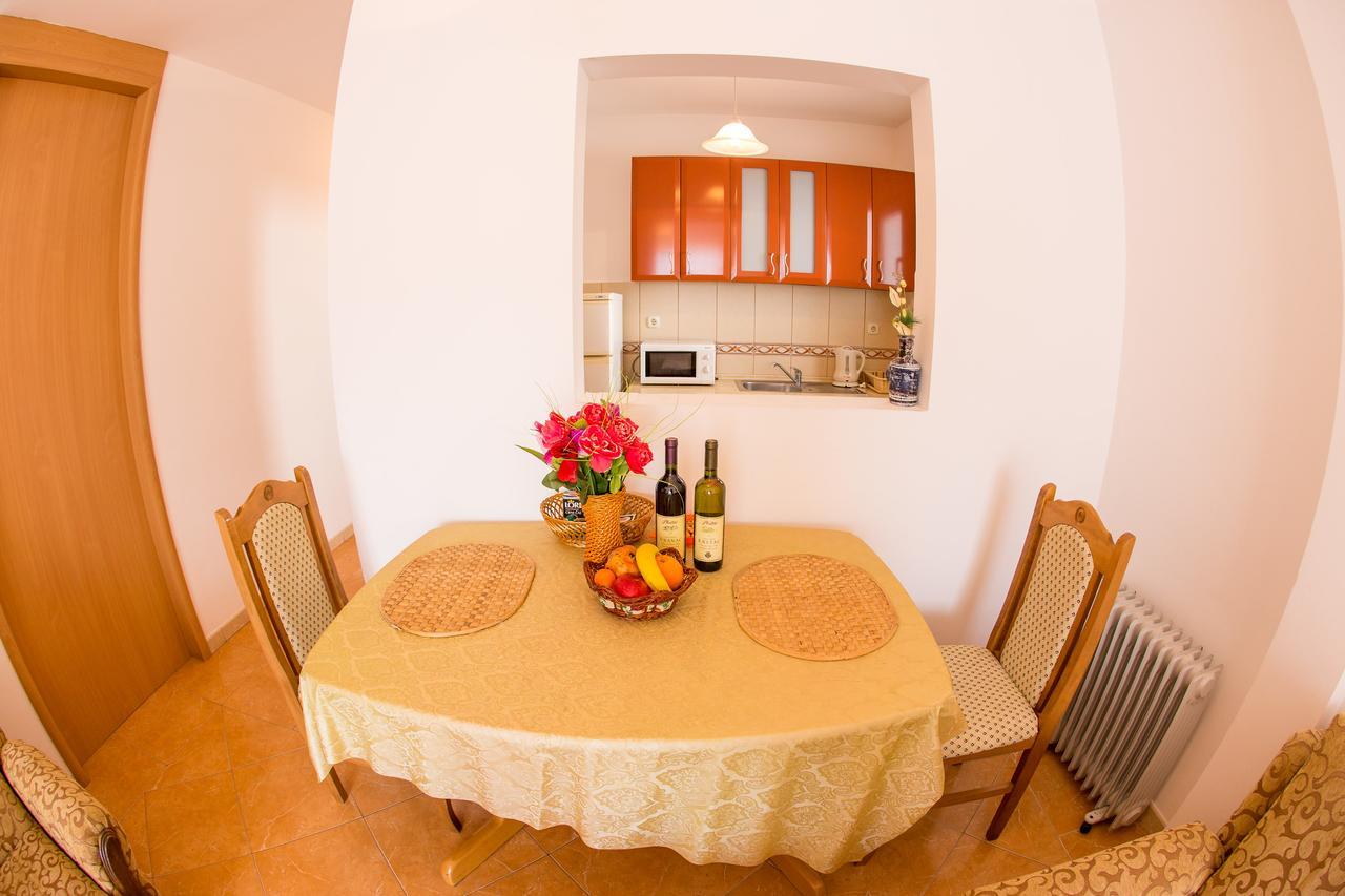 Apartments Luka Budva Luaran gambar