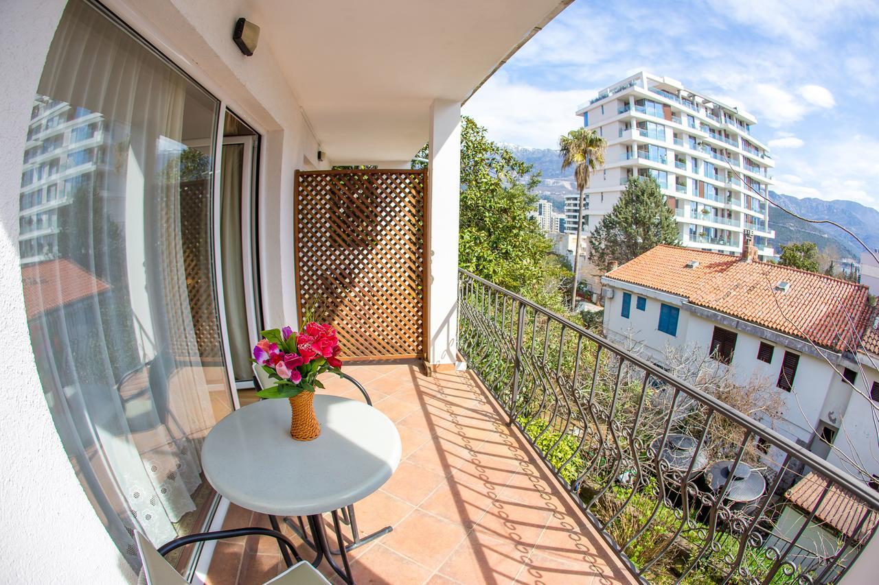 Apartments Luka Budva Luaran gambar
