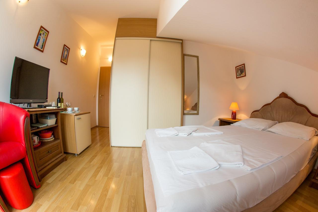Apartments Luka Budva Luaran gambar