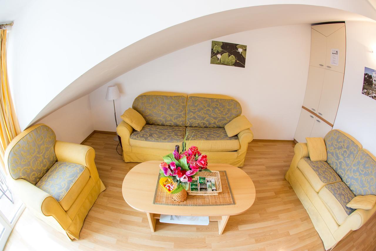 Apartments Luka Budva Luaran gambar